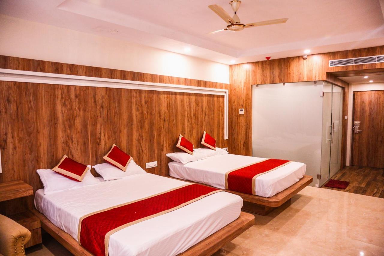 Hotel Raindew Ранчи Екстериор снимка