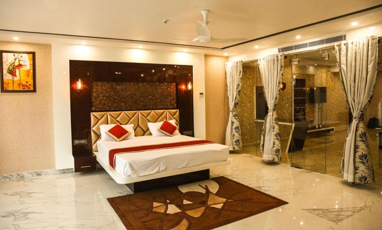 Hotel Raindew Ранчи Екстериор снимка