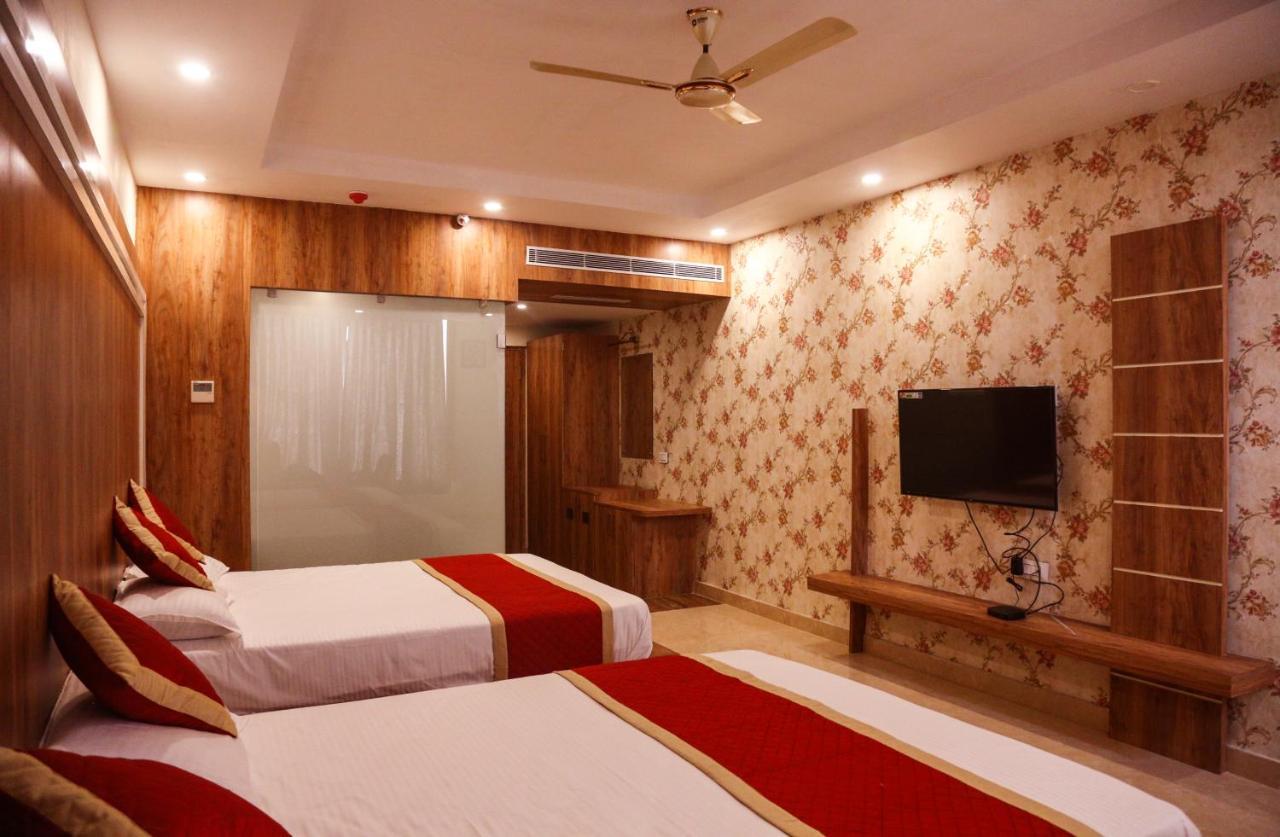 Hotel Raindew Ранчи Екстериор снимка