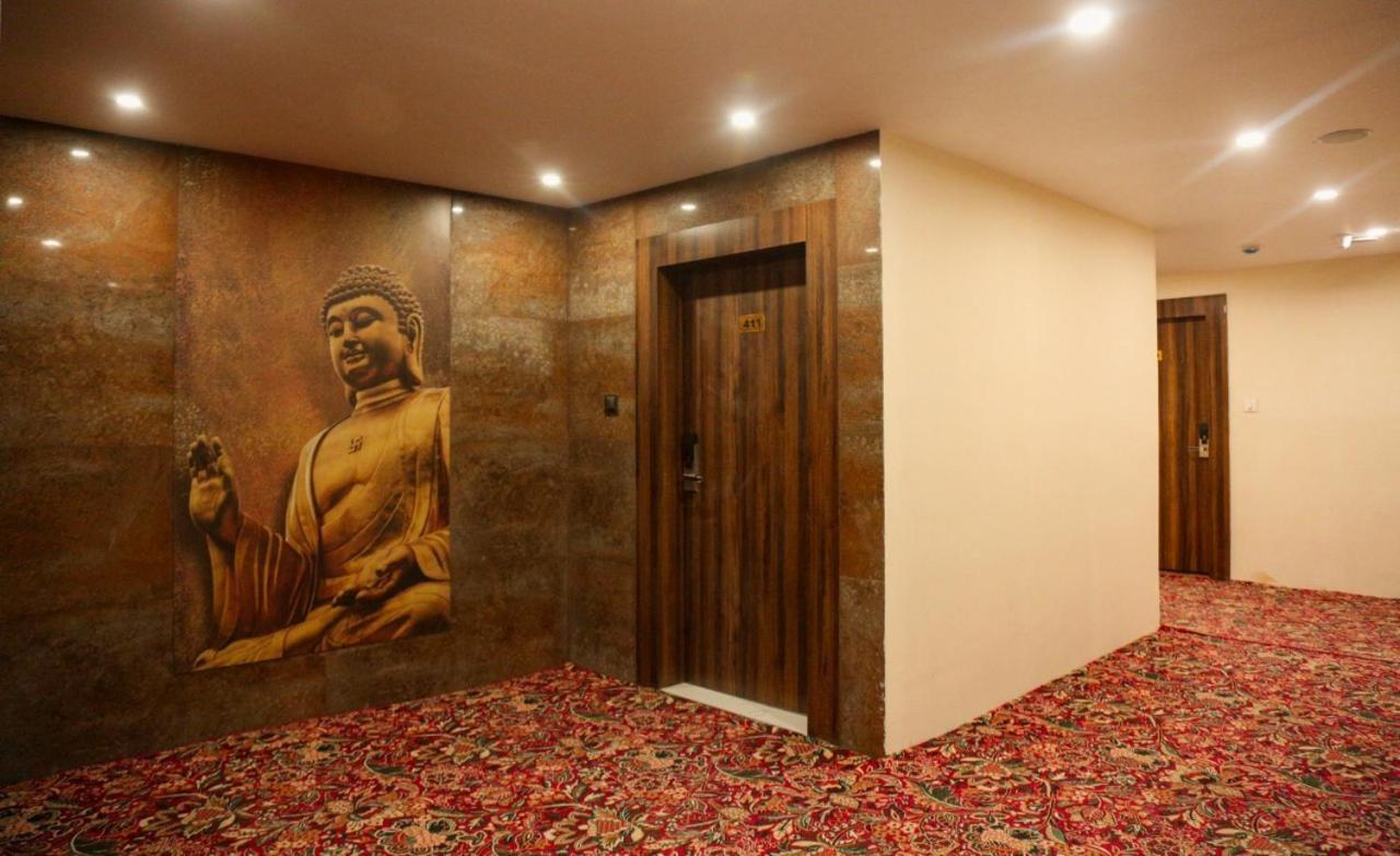 Hotel Raindew Ранчи Екстериор снимка